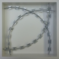 Friedhelm-Wolfrat-Kapitalistischer-Realismus-BS-NO-2-2019-Casani-Koerper-weisslackiert-25-x-25-x-6-cm
